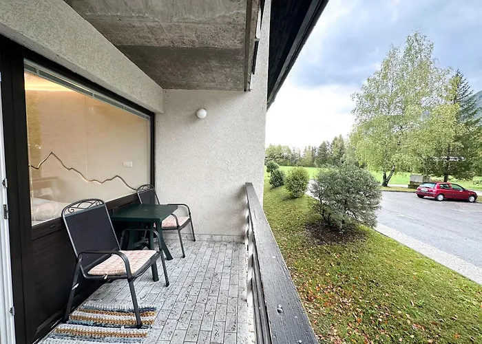 Apartma Prisojnik شقة *